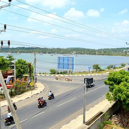 Holiday Villa Trincomalee Exterior photo